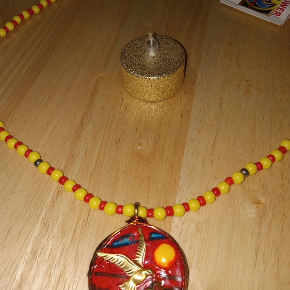 Bird on a sunset background emblem necklace (unisex) - Picture 3 of 6